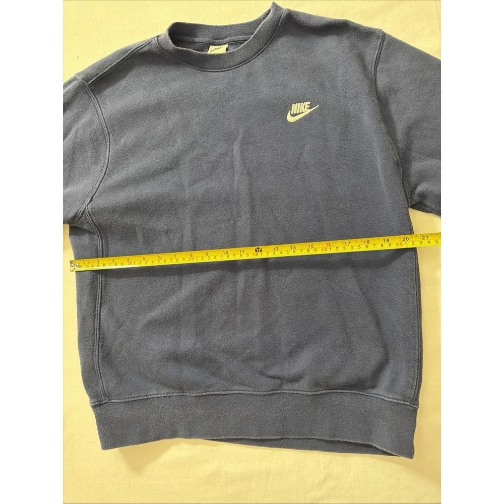 Nike Men's Club Fleece‎ Crew Neck Sweatshirt Medium Gym Comfort Shirt Pull Over